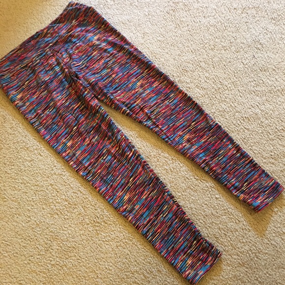 LuLaRoe TC Leggings red blue yellow black - Picture 2 of 5